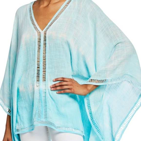 XCVI Flowy Top - Picture 2 of 6